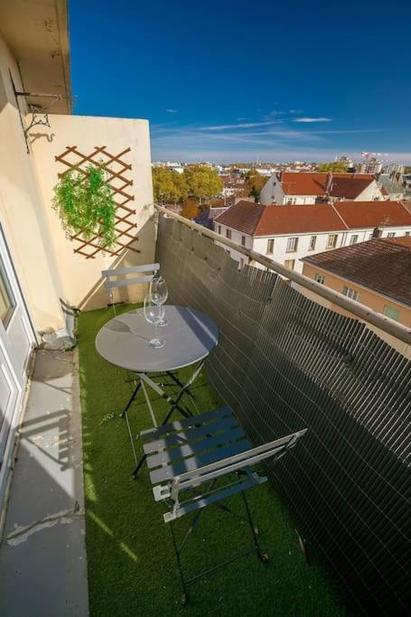 Le Panorama A Deux Pas Du Centre Ville Dijon Bagian luar foto